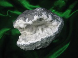 画像1: オケナイト　原石