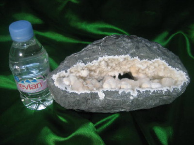 画像: オケナイト　原石
